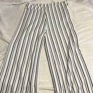 High waisted pants wide leg